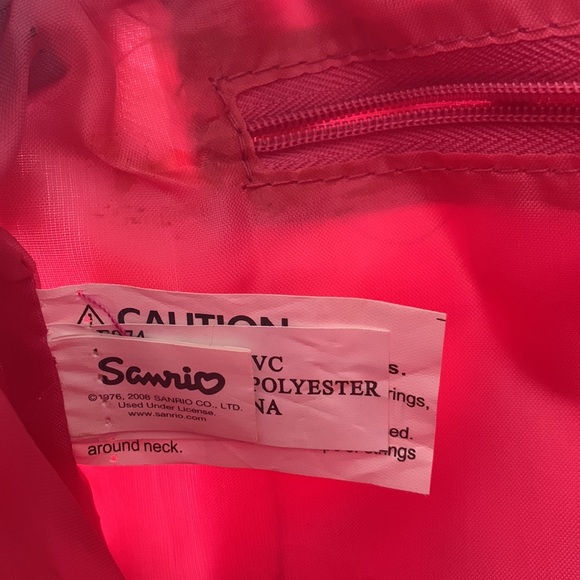 Sanrio kids messenger bag like new - Picture 8 of 8